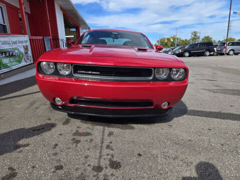 2013 Dodge Challenger SXT Plus