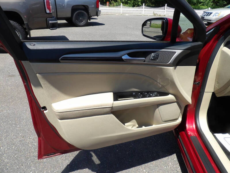 2013 Ford Fusion SE