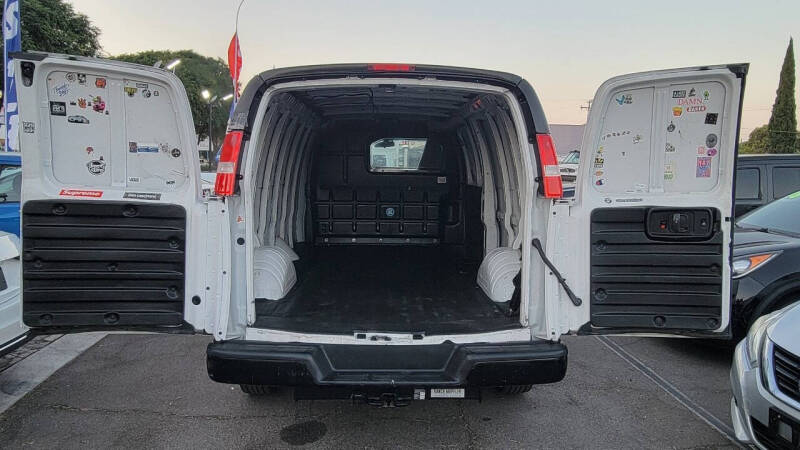 2021 Chevrolet Express 2500