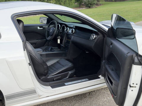 2007 Ford Mustang GT Deluxe
