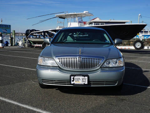 2006 Lincoln Town Car Signature