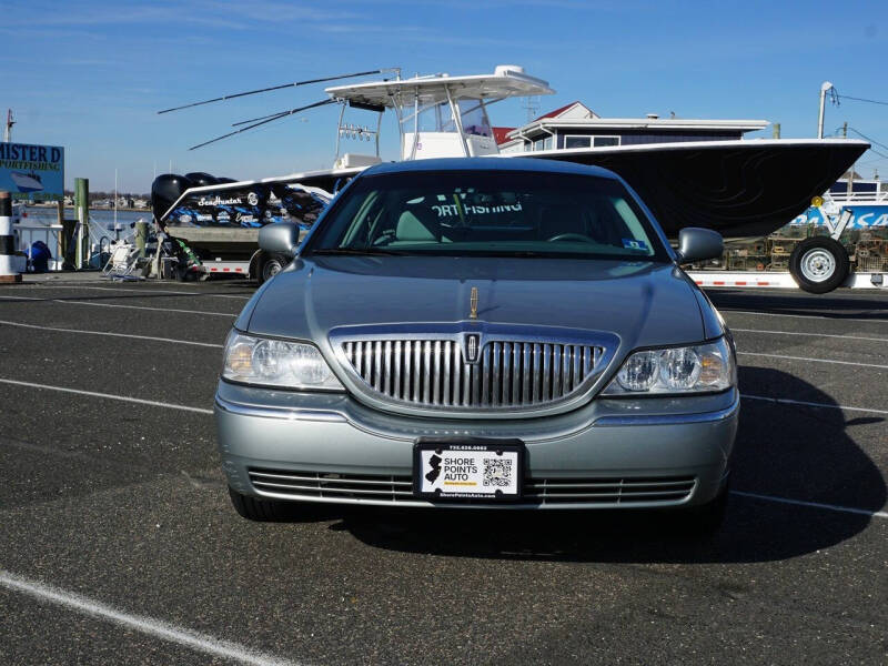 2006 Lincoln Town Car Signature