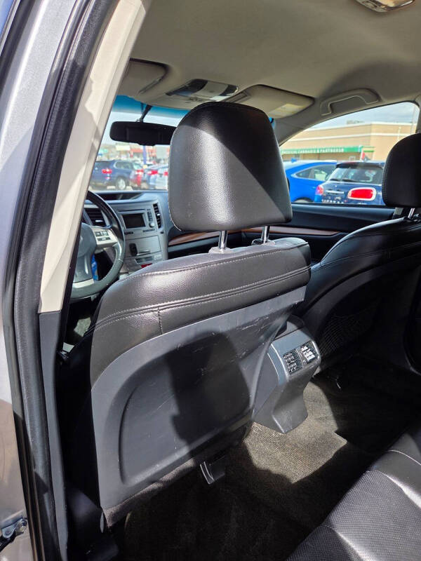 2013 Subaru Outback 2.5i Limited