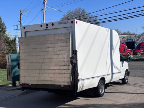 2016 Chevrolet Express 3500