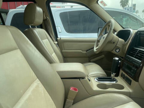 2006 Ford Explorer Limited