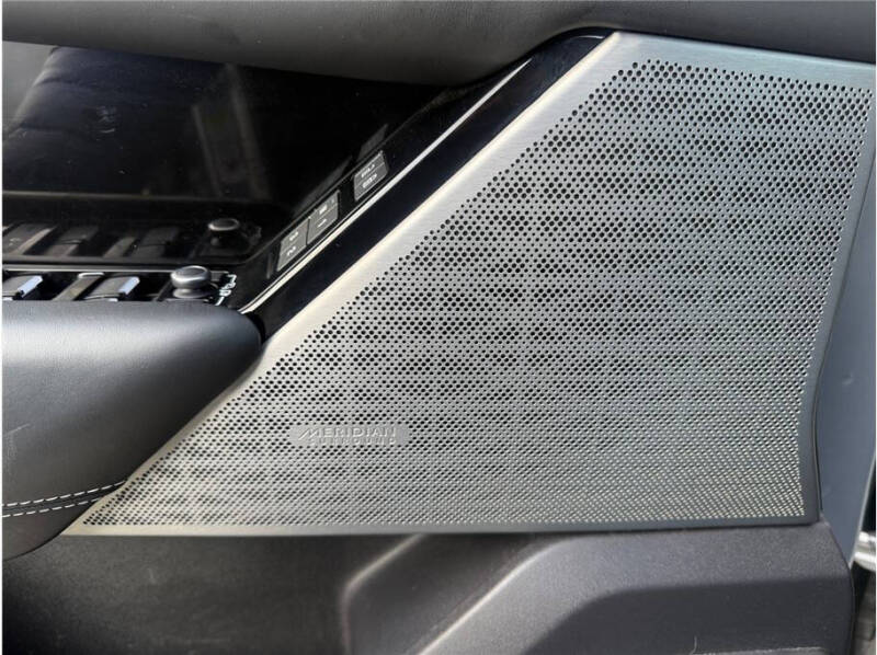 2021 Land Rover Range Rover Velar P400 R-Dynamic HSE