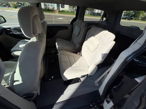 2013 Dodge Grand Caravan American Value Package