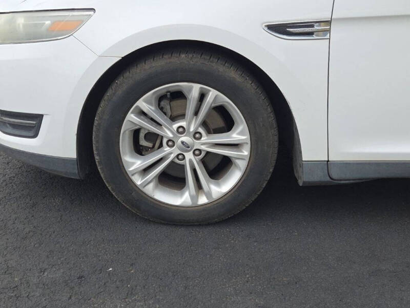 2014 Ford Taurus SEL