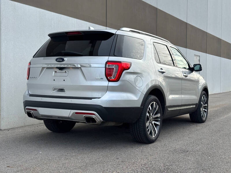 2017 Ford Explorer Platinum