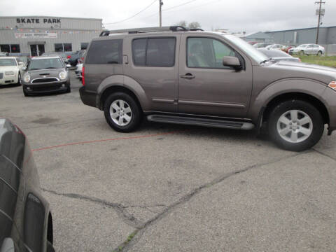 2008 Nissan Pathfinder SE