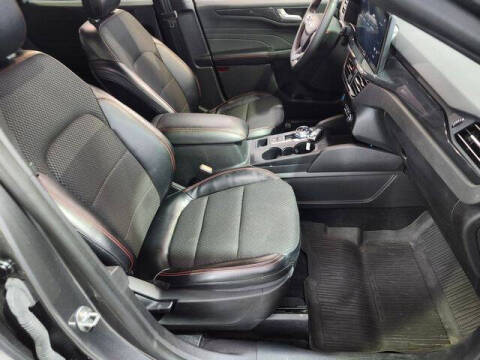 2023 Ford Escape Hybrid ST-Line