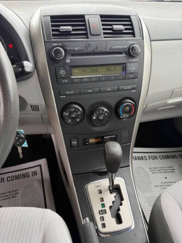 2010 Toyota Corolla LE