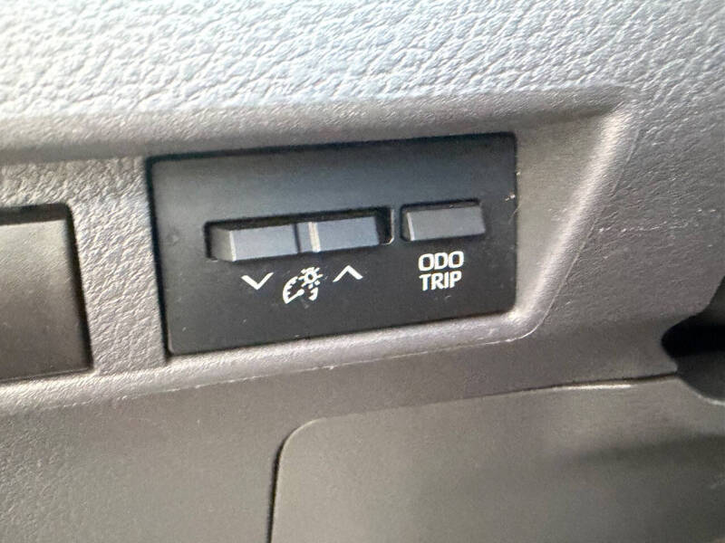 2021 Toyota Sienna LE 8-Passenger