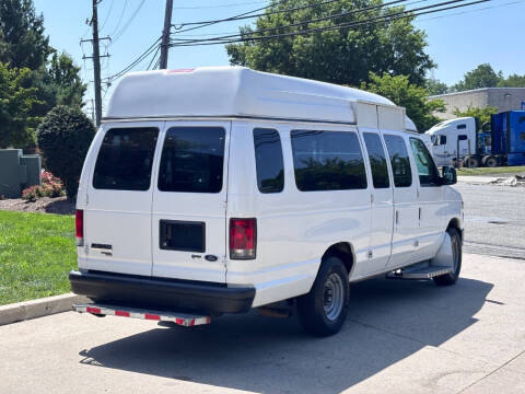 2011 Ford E-Series E-350 SD