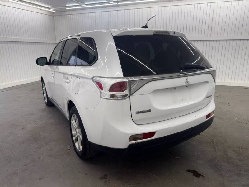 2014 Mitsubishi Outlander SE