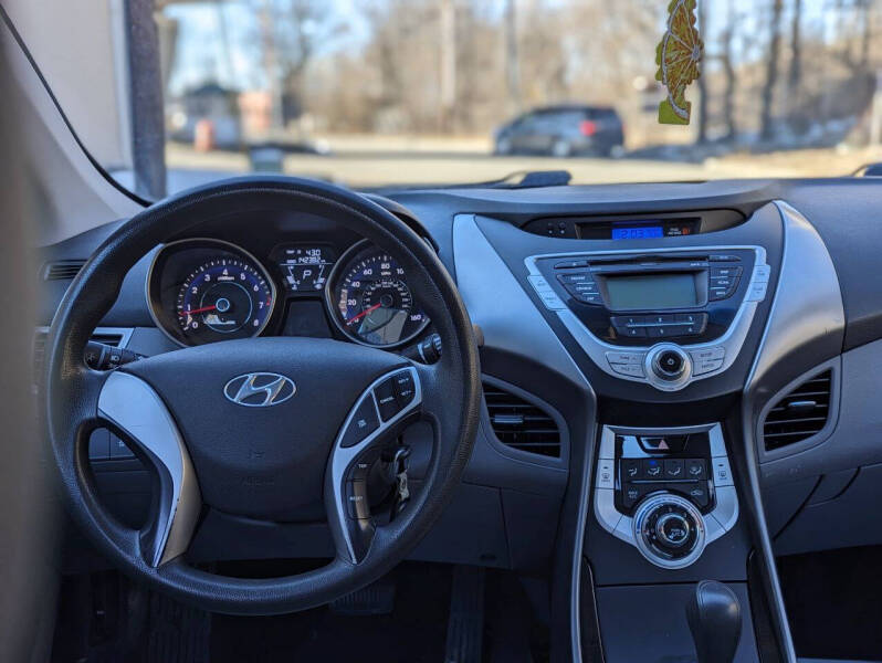 2011 Hyundai Elantra GLS
