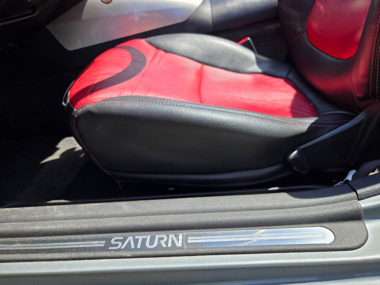 2007 Saturn SKY 96