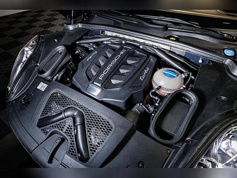 2015 Porsche Macan S