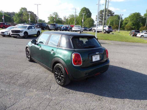 2017 MINI Hardtop 4 Door Cooper