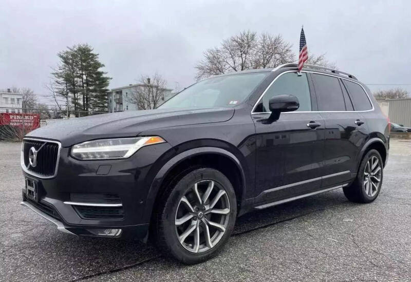 2016 Volvo XC90 Momentum photo 2