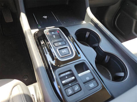 2023 Honda Pilot EX-L w/Rear Captain's Chairs