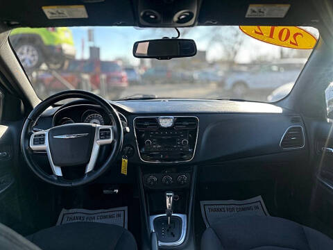 2012 Chrysler 200 Touring