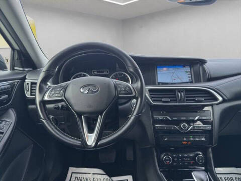2019 Infiniti QX30 Essential