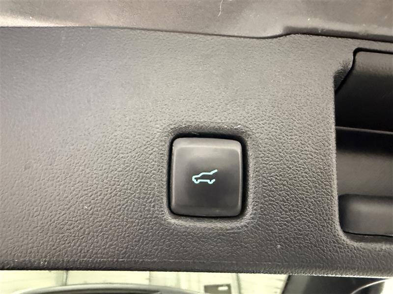 2022 Ford Escape Hybrid SE