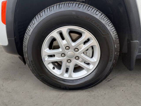 2022 Jeep Grand Cherokee Laredo