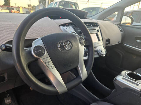 2012 Toyota Prius v Three