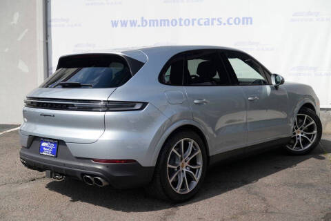 2024 Porsche Cayenne S