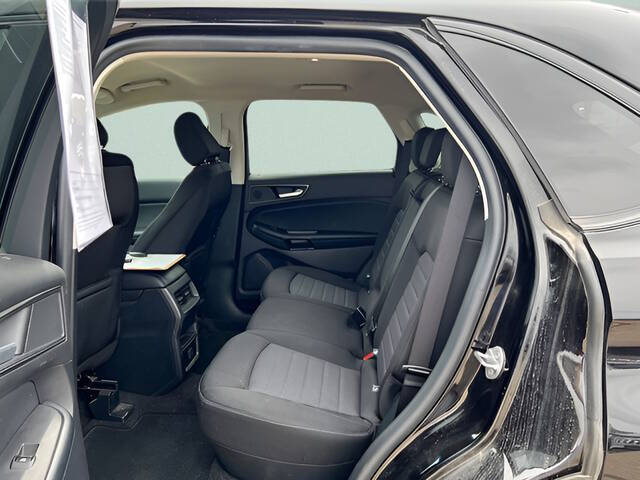 2020 Ford Edge SE
