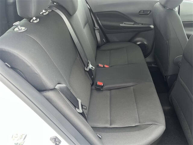 2025 Nissan Kicks Play S