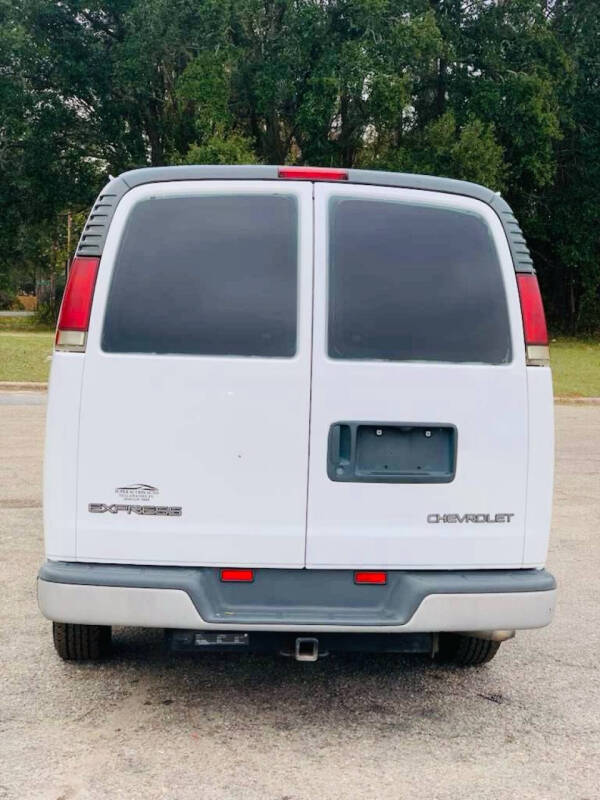 2000 Chevrolet Express G2500