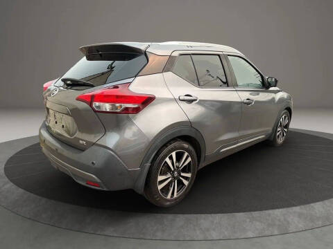 2020 Nissan Kicks SR
