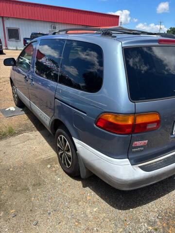 2000 Toyota Sienna CE
