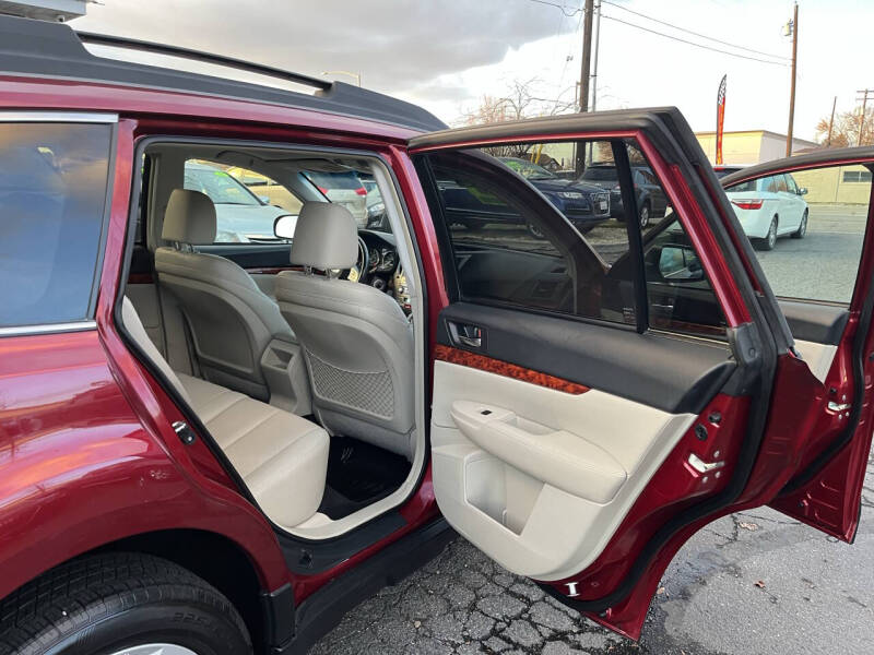 2011 Subaru Outback 2.5i Limited