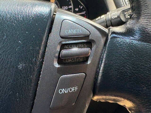 2017 Nissan Armada SV