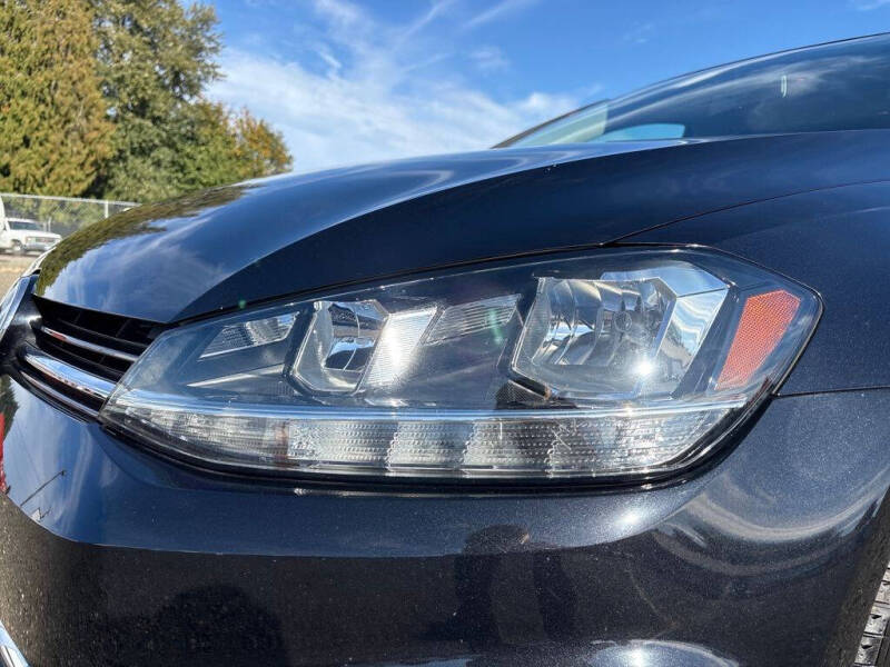 2020 Volkswagen Golf TSI