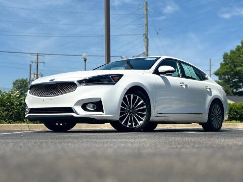 2017 Kia Cadenza Premium