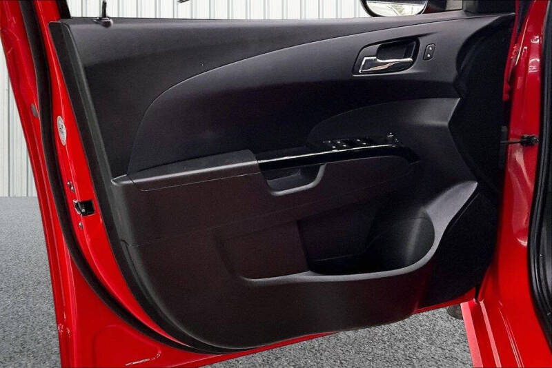 2019 Chevrolet Sonic LT Auto