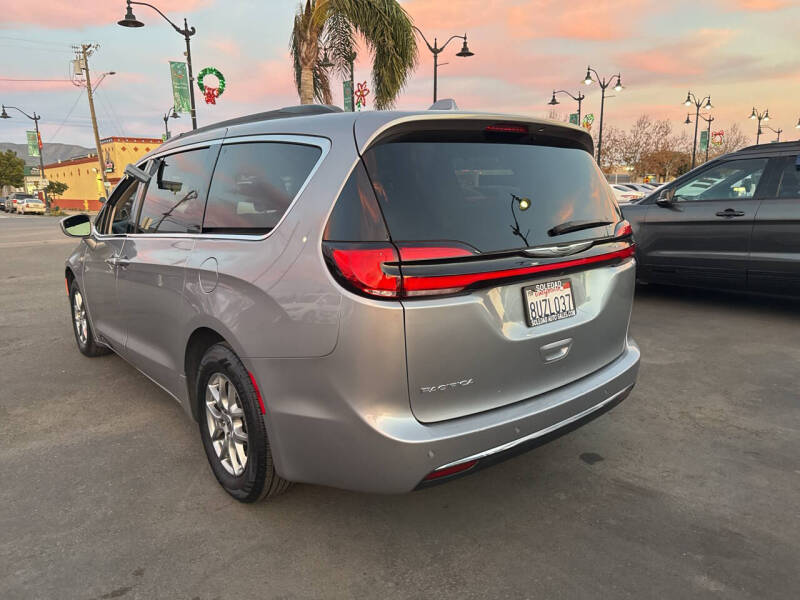 2021 Chrysler Pacifica Touring