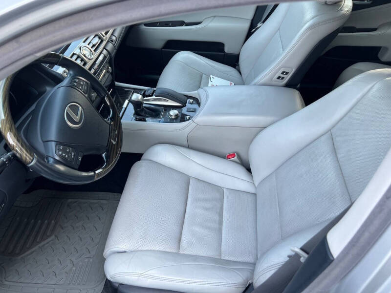 2017 Lexus LS 460