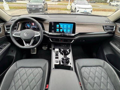 2026 Volkswagen Atlas SEL Premium R-Line 4Motion