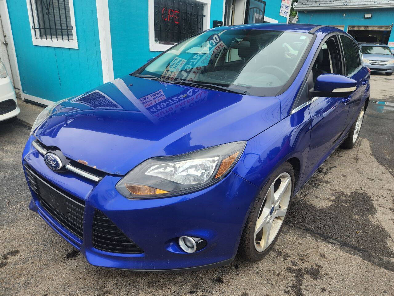 Blue 2013 Ford Focus Titanium Titanium 4dr Hatchback 2
