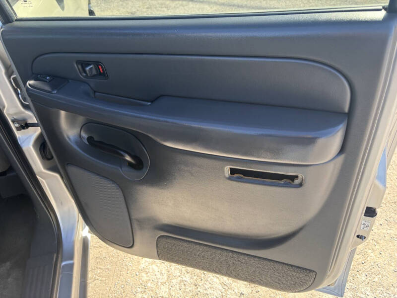 2005 Chevrolet Silverado 1500 LS