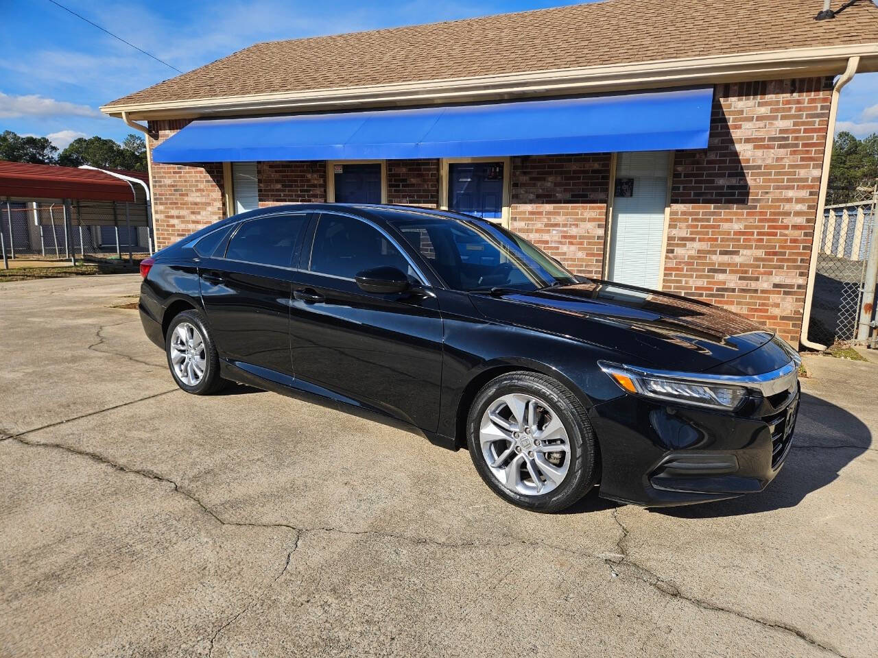 2018 Honda Accord LX's photo