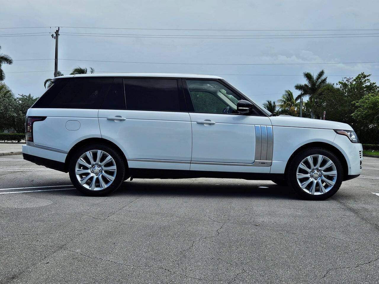 2014 Land Rover Range Rover 14