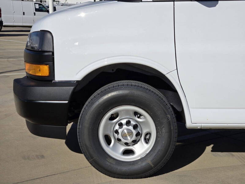 2026 Chevrolet Express 2500