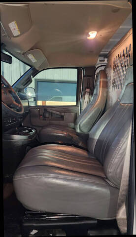 2024 Chevrolet Express 2500